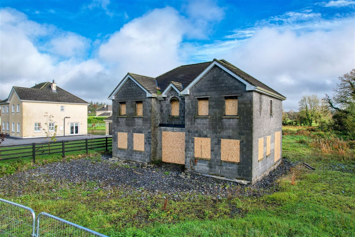 Find a Local Builder in Longford